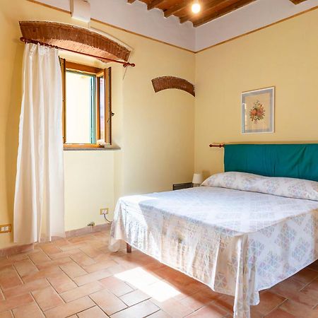 Livorno Yellow Apartament Near The Sea מראה חיצוני תמונה